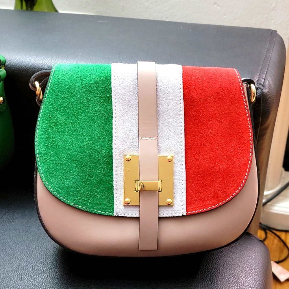 Vera Pelle Leather Bag